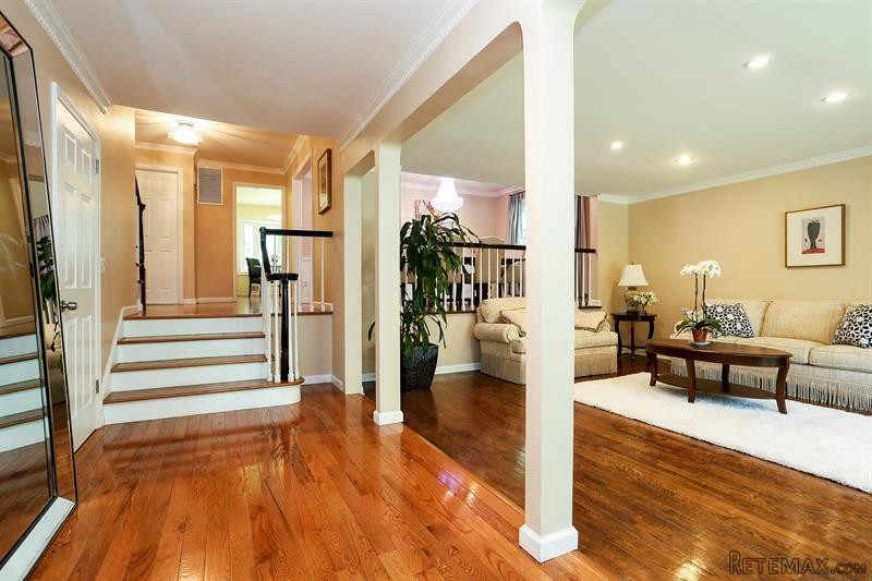 5 bedroom House For Sale: 29 Farragut.. - 2
