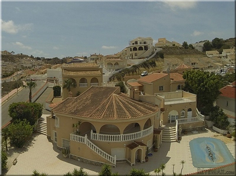 Rojales 4 Beds 3 Baths villa