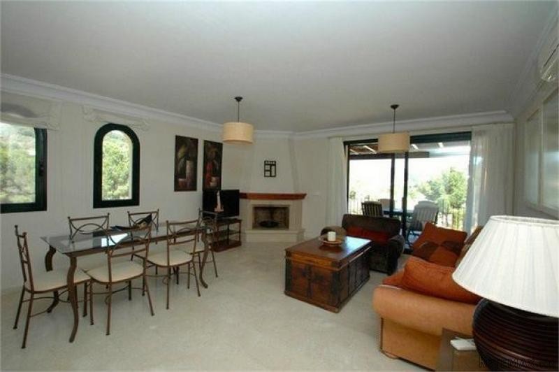 5 bedroom detached house for sale - 2