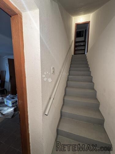 STAN U KUĆI ZA KOMPLETNU RENOVACIJU - 3