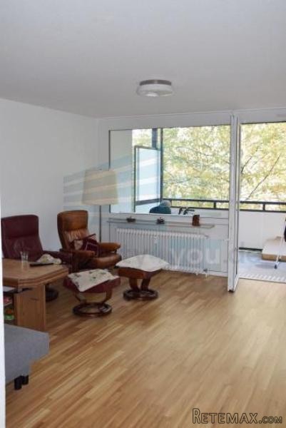 Zimmer in Senioren-WG in Stuttgart zu.. - 2