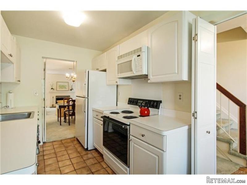 3 bedroom House For Sale: 98 Brush.. - 2