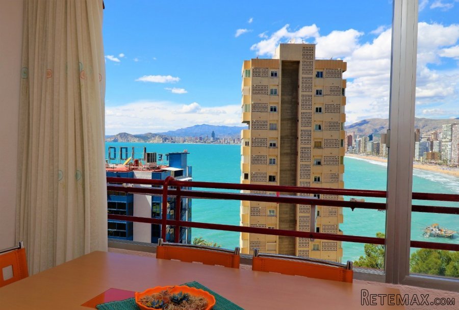 Apartamento en Benidorm, a tan solo 200 metros de la..