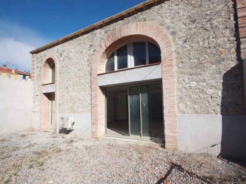 Charming Stone Built Batisse