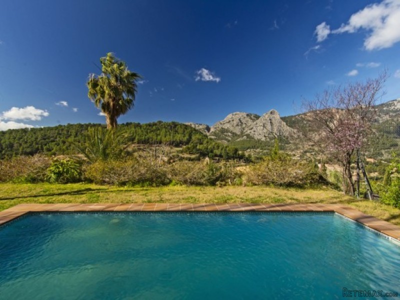 Magnificent Property With Spectacular..
