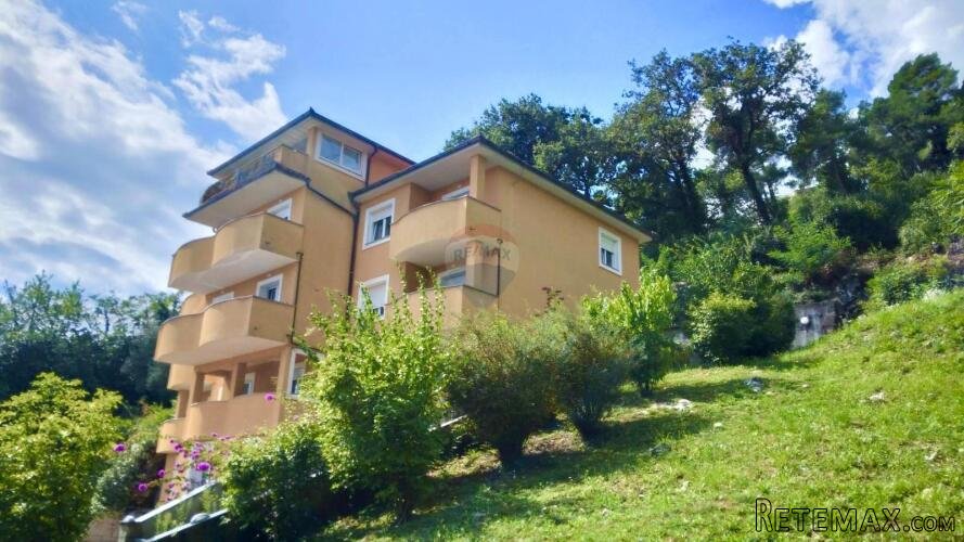 Opatija, blizina centra, kuća s 15 apartmana, uhodan posao - 2
