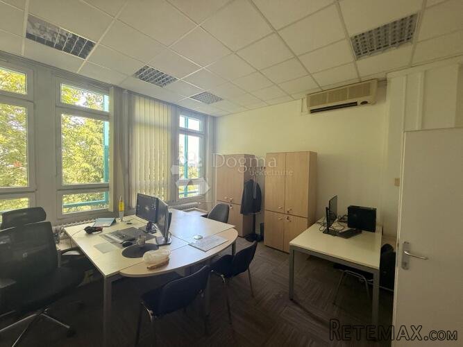 Folnegovićevo naselje, zakup uredskog prostora 2000 m2 - 3