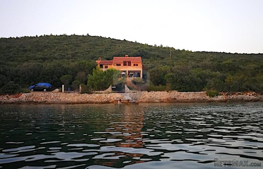 ZADAR - Otok Rivanj - 1. red do mora