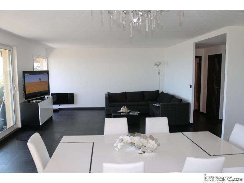 Stunning, Modern Apartment With..
