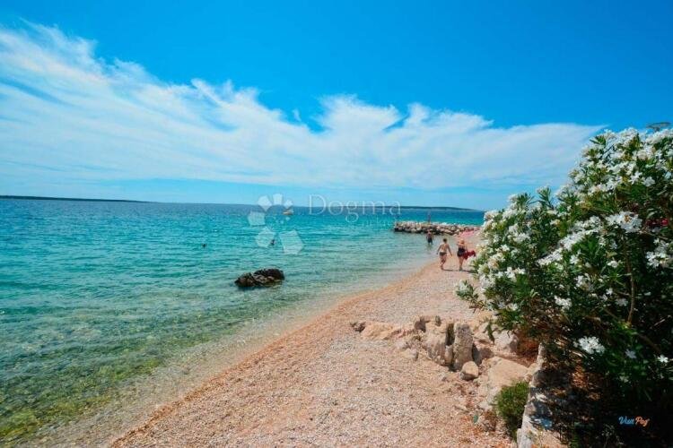 Vrhunski apartman u predivnim Mandrama na otoku Pagu