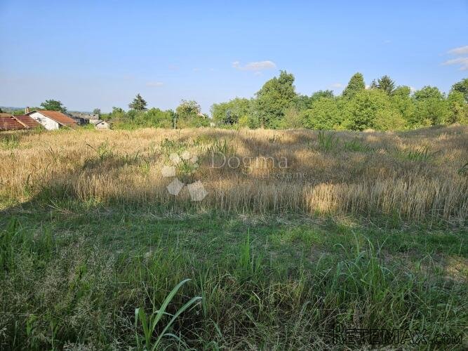 Zemljište u Beretincu - 2