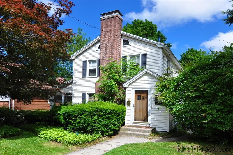 3 bedroom House For Sale: 40 Pine..