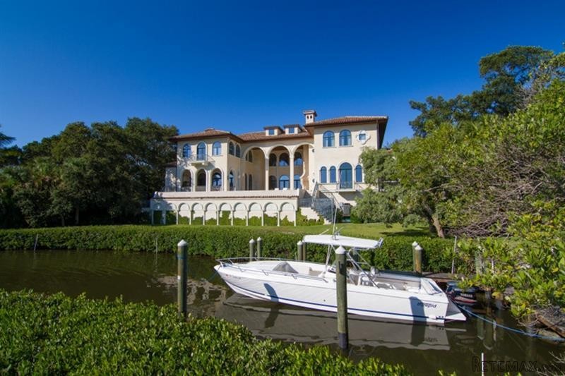 5 bedroom House For Sale: 1160 N Casey.. - 2