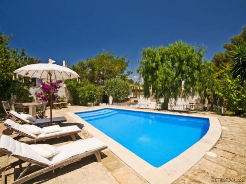 Exclusive Sea View Villa Near The Beach..