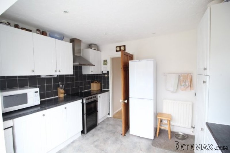 3 bedroom, Link Detached House house.. - 2