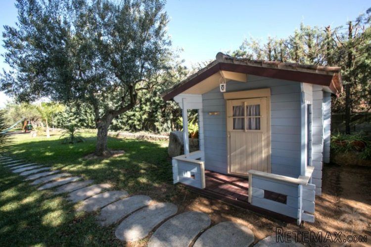 A beautiful villa on a plot of 12,000 m2 in a quiet and.. - 7