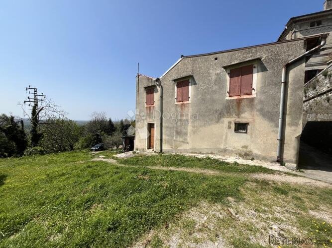 2 KUĆE I GRAĐEVINSKO ZEMLJIŠTE SA JEDINSTVENIM POGLEDOM - 2
