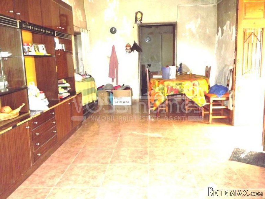 A spacious, single story, detached, 3 bed, 1 bath, village.. - 4
