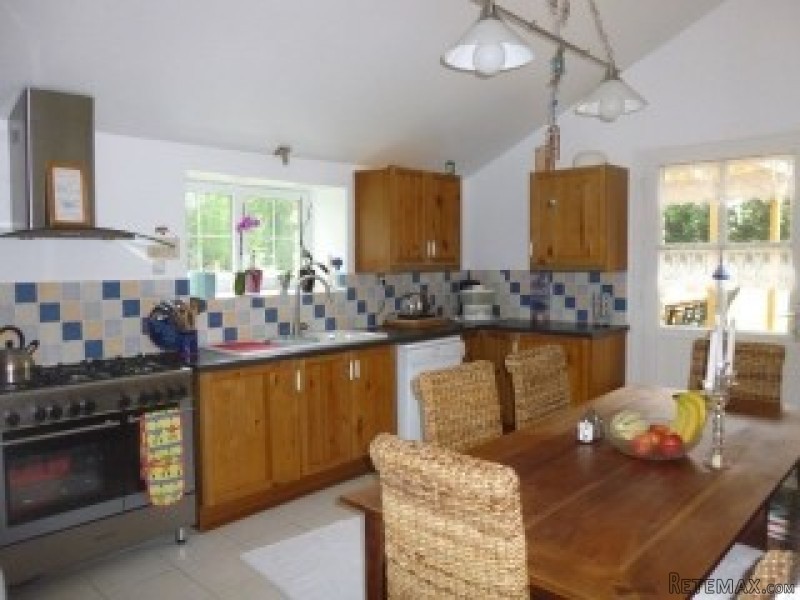 Beautifully Renovated End terraced.. - 2