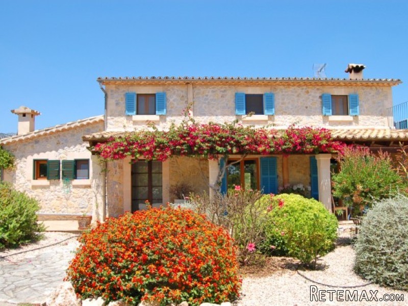 Lovely Stone Country House With Nice..