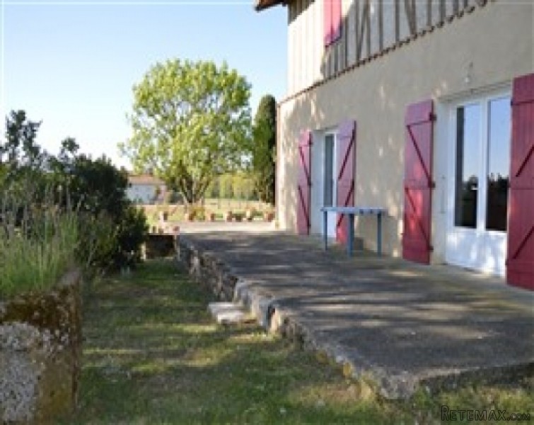Former presbytery with outstanding.. - 2
