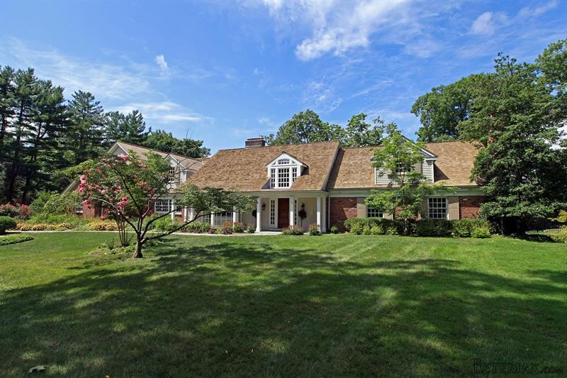 5 bedroom House For Sale: 2 Lakewood..