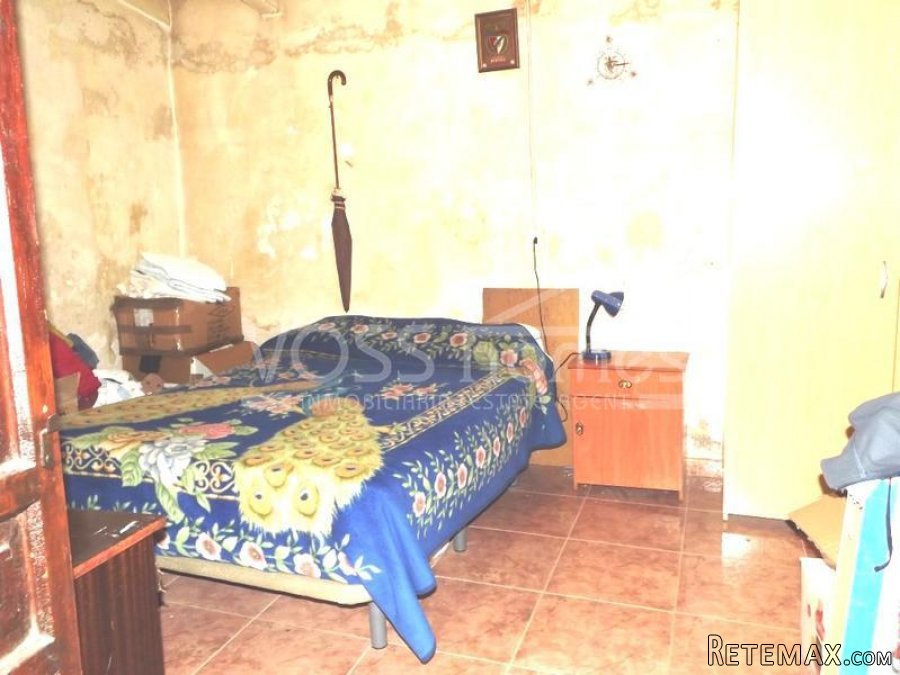 A spacious, single story, detached, 3 bed, 1 bath, village.. - 9