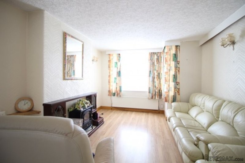 3 bedroom, Semi-detached House house.. - 2