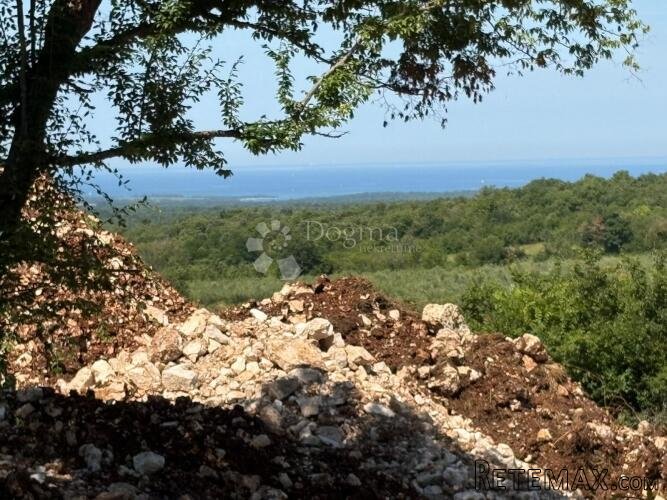 Građevinsko zemljište s očaravajućim pogledom na more!!! Viš - 2