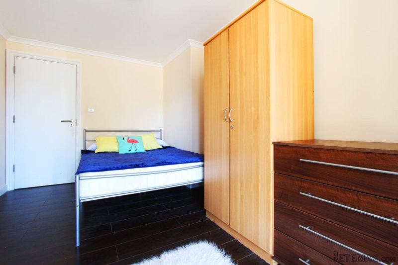 Single with double bed near East Acton..