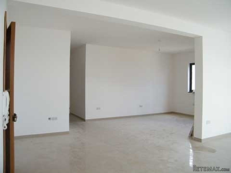 Flat, Luxurious Finish