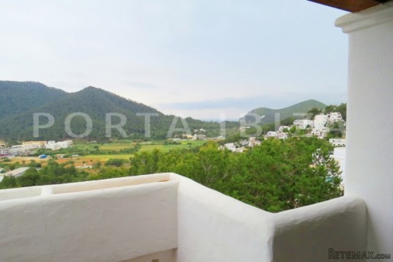Wonderful and very well-kept house in..