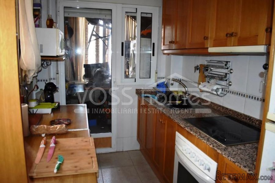 Modern 2 bed, 2 bath, 2 storey Duplex (town house) with.. - 7