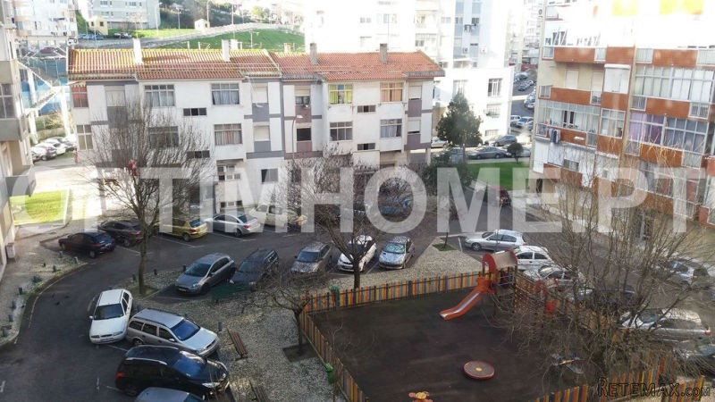 2 Bedrooms Flat For Sale - Lisboa