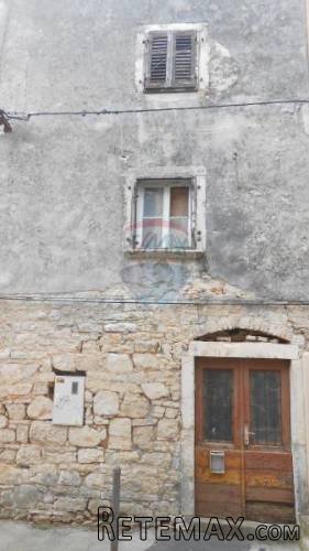 Istra, Vodnjan, kuća u nizu u staroj jezgri