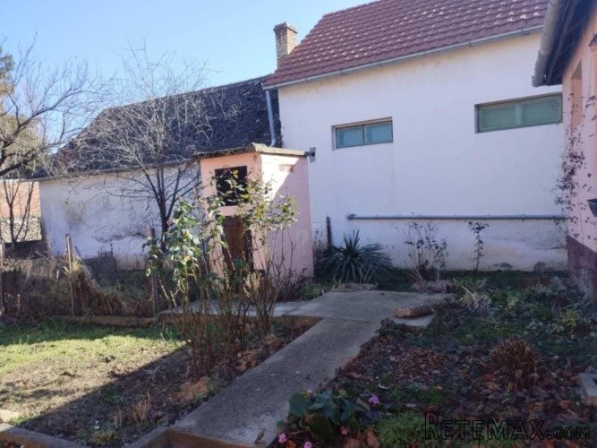Prodajem kuću u Čereviću - 2