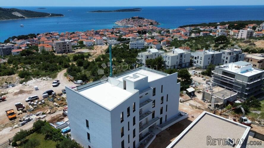 PRIMOŠTEN-NAJLJEPSI PENTHOUSE U PRIMOŠTENU - 3