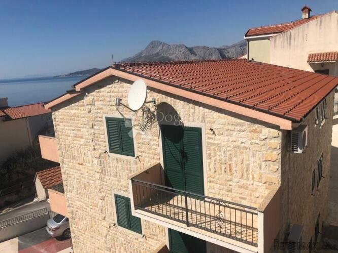 Samostojeća Villa s 9 apartmana - Nemira !!!