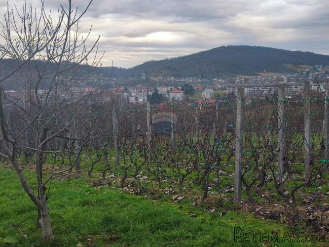 Duga Resa, Građevinski teren sa pogledom na grad - 2