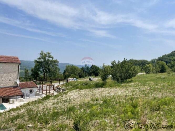 Istra, Vižinada - građevinsko zemljište veličine 2610 m2 sa - 2