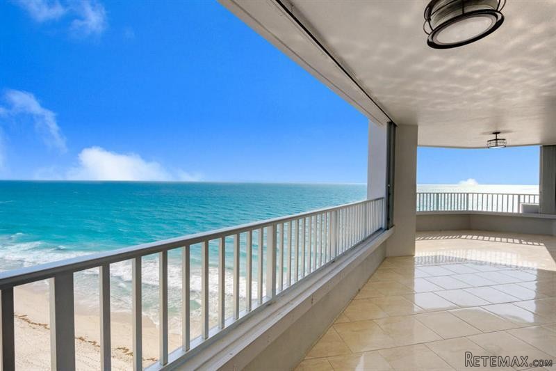 2 bedroom Residence For Sale: Singer..