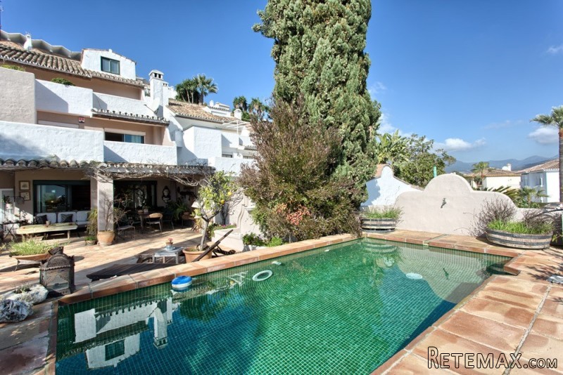 4 Bedrooms - Townhouse - For Sale