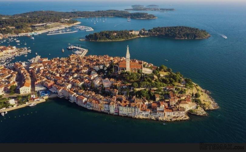 EKSKLUZIVNA PRODAJA – POZNATI RESTORAN U STAROM GRADU ROVINJ
