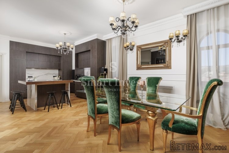 OPATIJA, raskošan penthouse u staroj vili s parkingom, za..