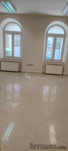 Poslovni prostor za najam u centru grada - 2