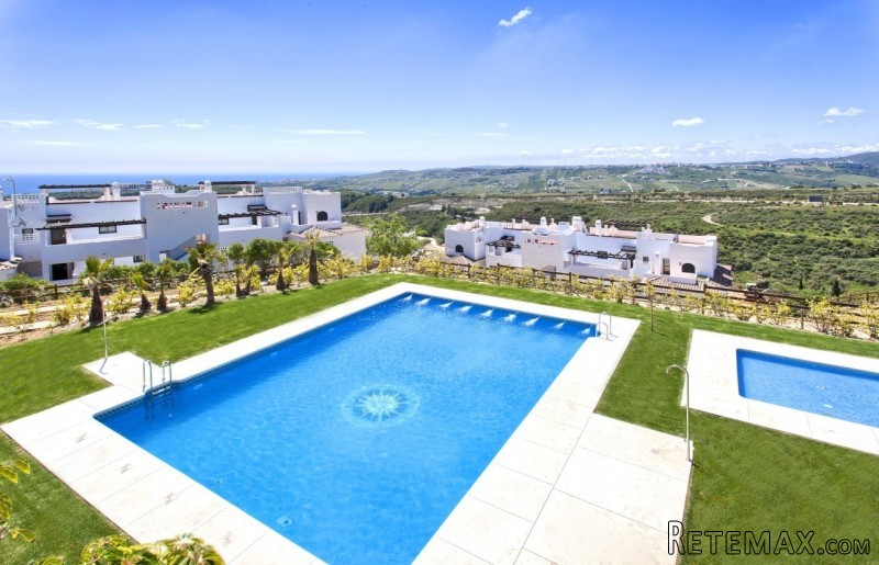 3 bedroom property near Casares Back to..
