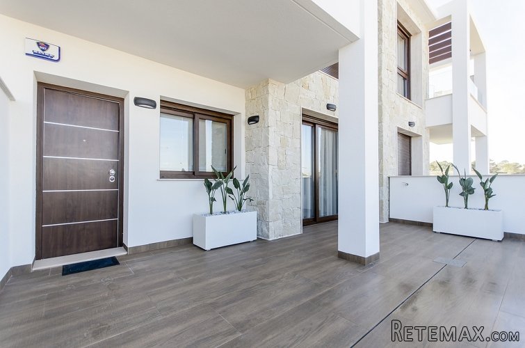 The apartments are located in a residential complex in a.. - 4