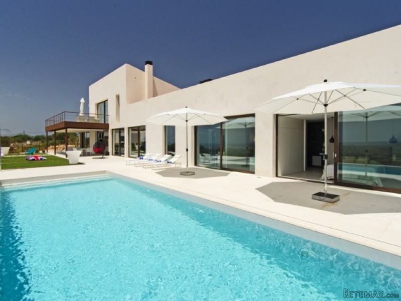 Stunning New Built Villa In Puntiro - 2