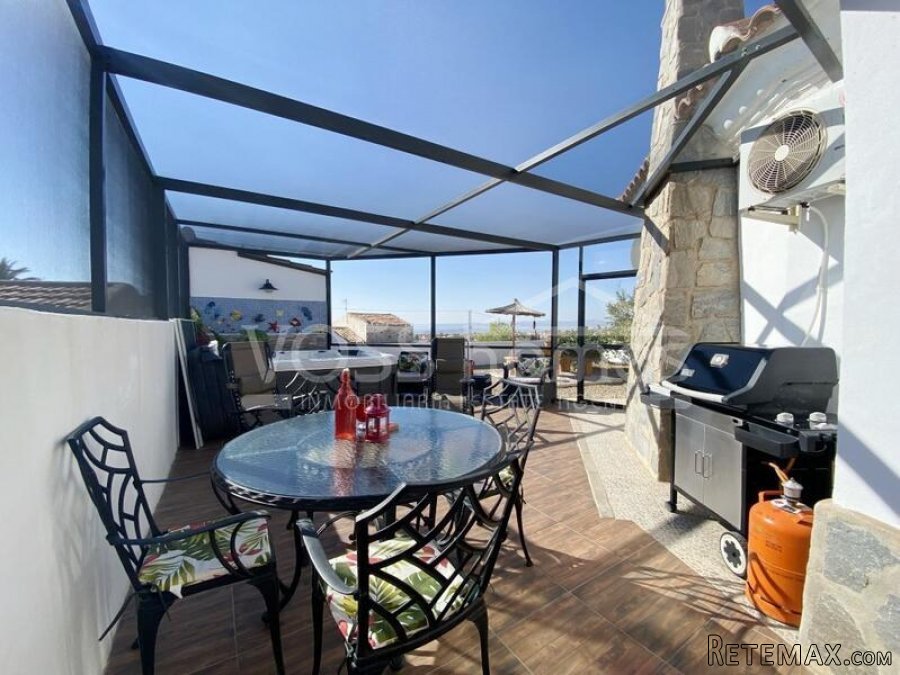 NEW & EXCLUSIVE LISTING TO VOSS HOMES - Immaculately.. - 8