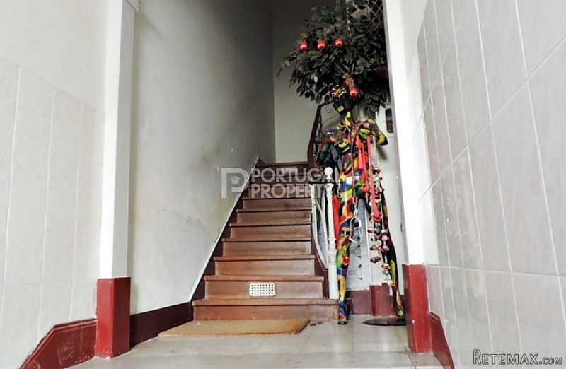 Building in Campo de Ourique with garden - 2